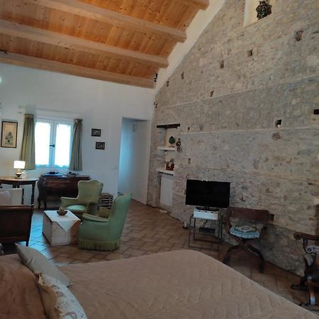 Rosa Thea Suite Таормина Экстерьер фото